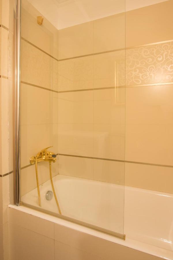 Poseidon Luxury Apartment Foinikion Exterior photo